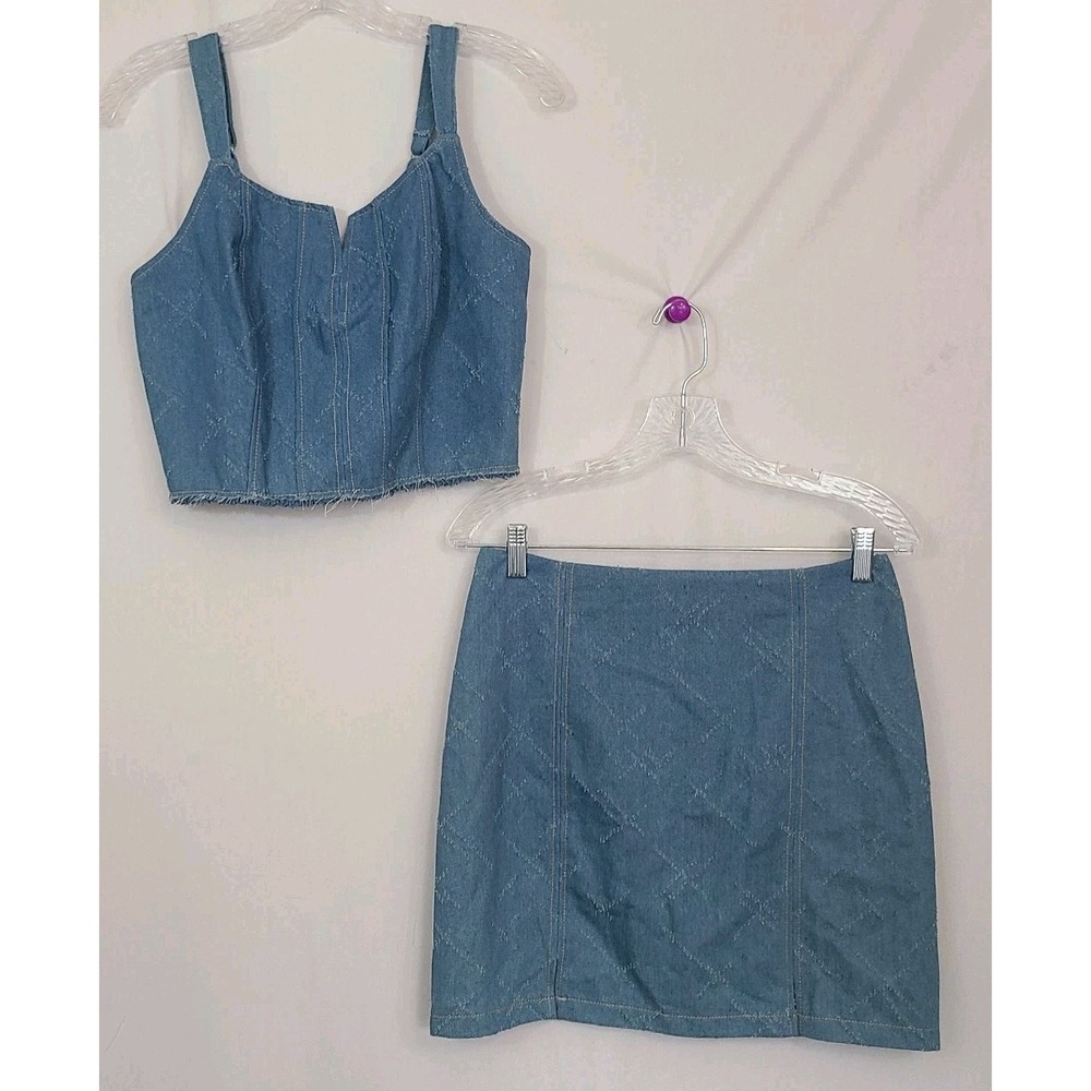 NWOT Kirious Los Angeles Sz M Distressed Denim Crop Top/Mini Skirt Set